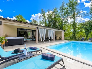 Villa Pazin Buitenaudio-opname 1