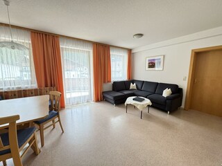 Wohnküche mit Essbereich