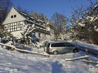 Ferienhaus im Winter