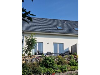 Hausansicht vom Garten aus