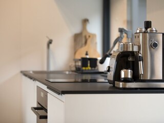 Küchendetail Toaster und Kaffemaschine