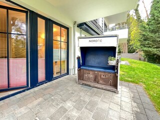 2. Terrasse mit Zugang vom 1. Schlafzimmer
