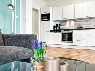 Wohnzimmer mit Blick zur Küche