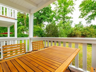 Balkon mit Gartenblick
