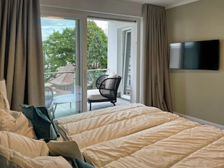 Schlafzimmer mit TV