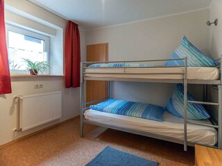 Schlafzimmer mit Etagenbett