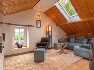 2025_07_16-19_Backhaus_Wohnzimmer_1