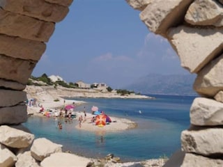 Apartment Povlja Umgebung 34