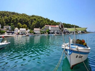 Apartment Povlja Environment 32