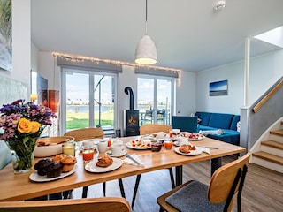 Wohn- Essbereich im Ferienhaus An der Ostsee by Seeblick Ferien ORO
