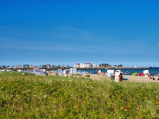 Weidefelder Strand mit Strandkorbvermietung
