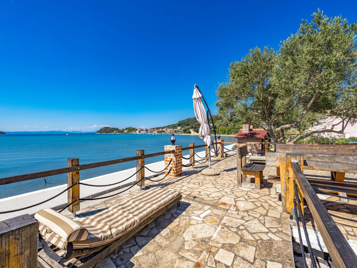 Emily 2 - Apartment with Wonderful Sea View