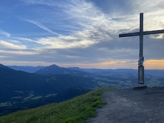 Reuterwanne Gipfelkreuz in Abendstimmung