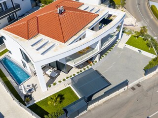 Villa Sarah mit beheiztem Pool