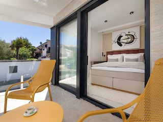 Villa Sarah mit beheiztem Pool