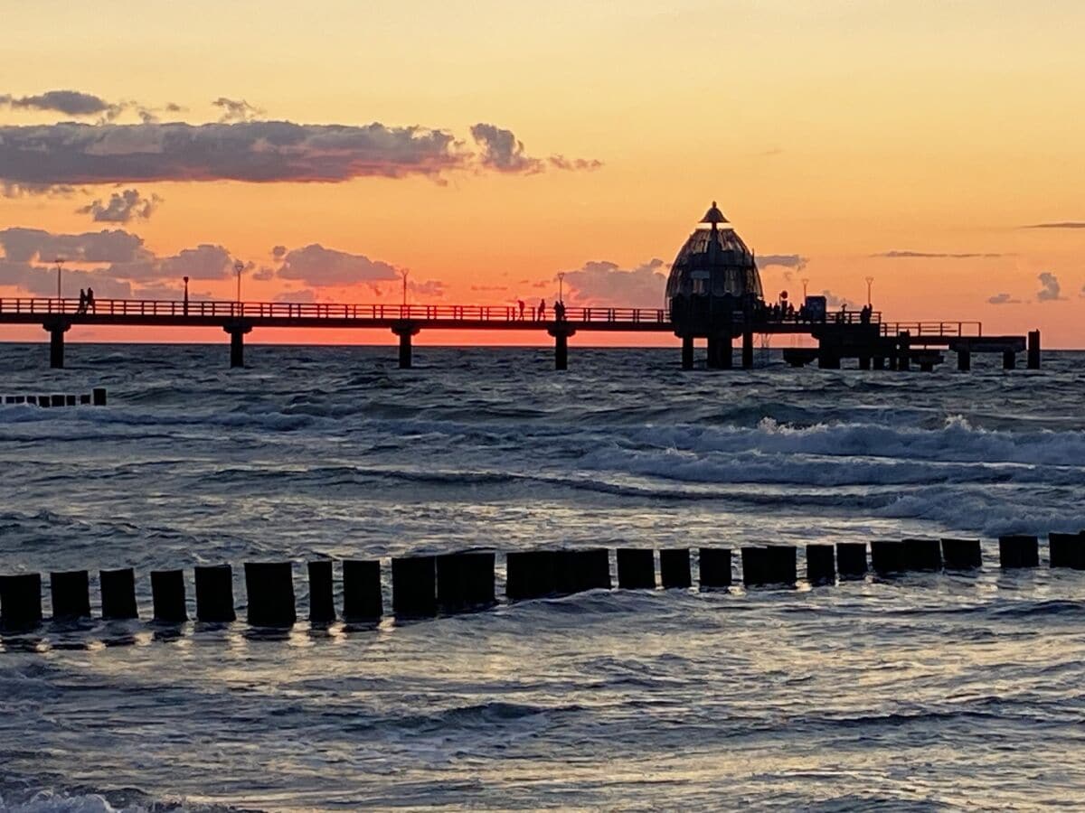 Seebrücke im Abendlicht