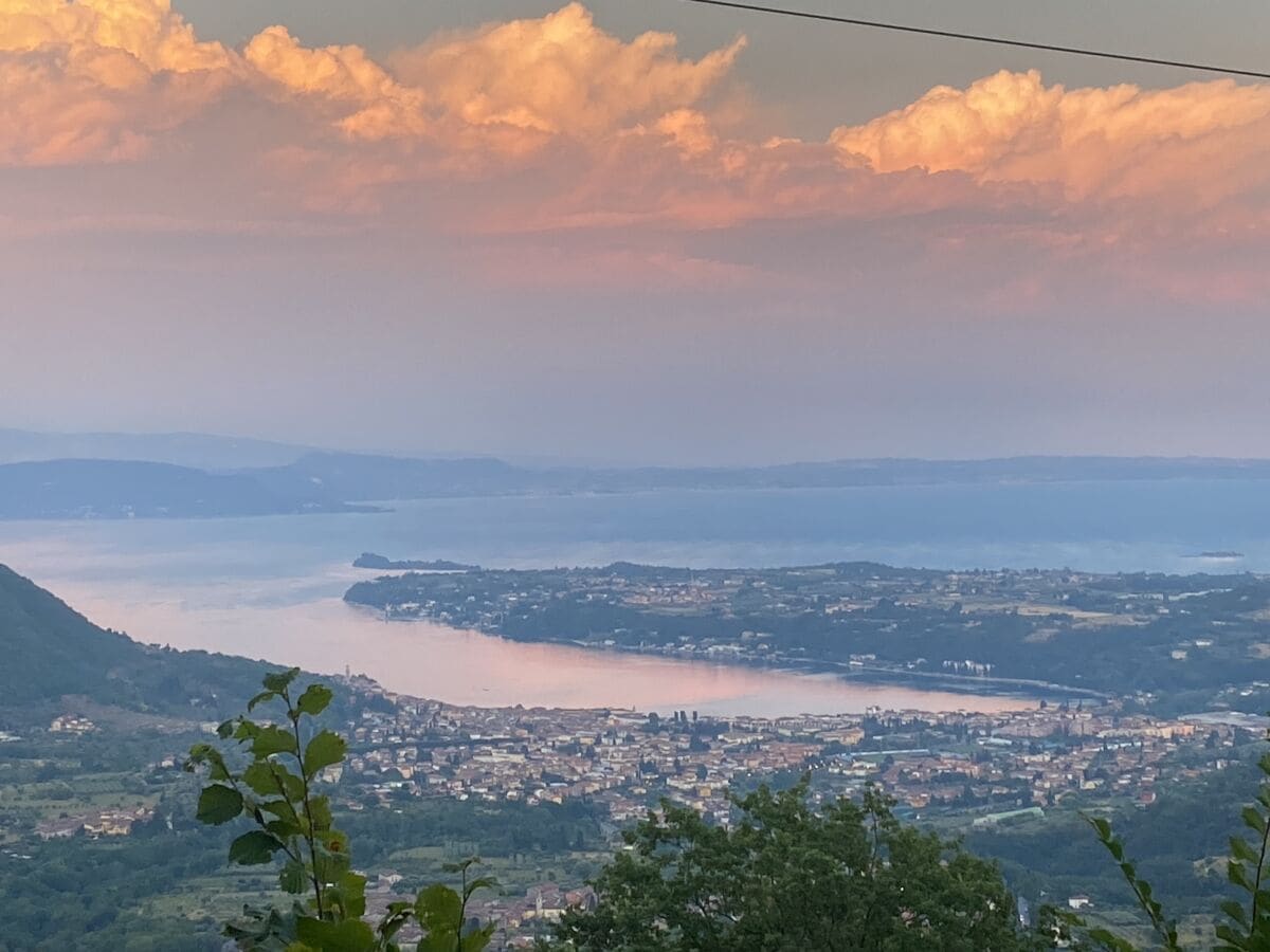 Blick über den Gardasee von der Terrasse