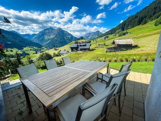 Sitzgelegenheiten im Garten