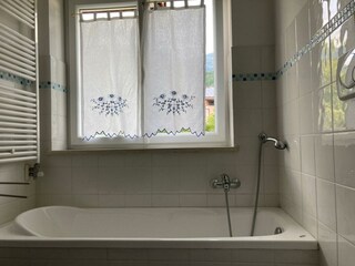 bath tub