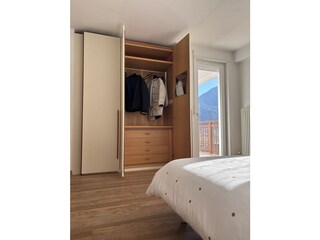 Kleiderschrank des Hauptschlafzimmers