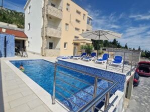 Apartment Wohnung mit Pool und Meerblick - Starigrad - image1