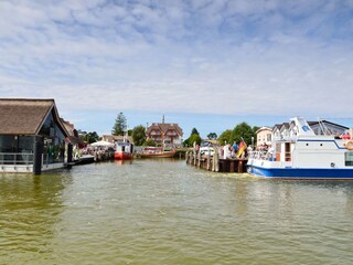 Zingster Hafen zur Boddenseite. Ferienhaus Lütten Kulli