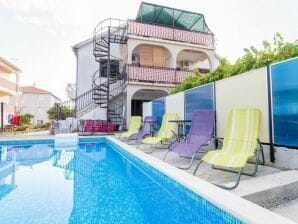 Apartments Fidelis - Two Bedroom Apartment with Terrace(6) - Okrug Donji - image1