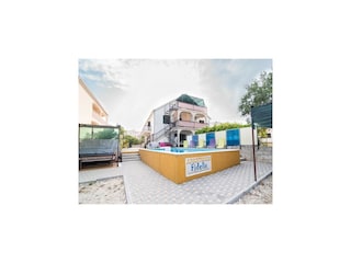 Apartment Okrug Donji  15