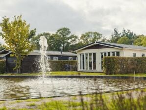 Chalet in a holiday park right on a pond - Holten - image1