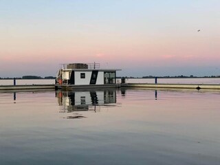 Huisboot Uitwellingerga Buitenaudio-opname 3