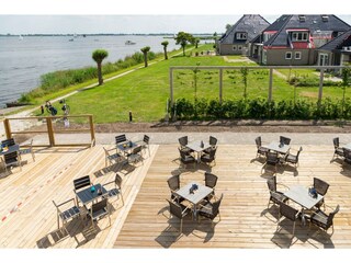 Maison flottante Uitwellingerga Environnement 22