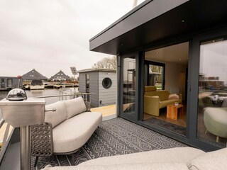 Maison flottante Uitwellingerga Enregistrement extérieur 3