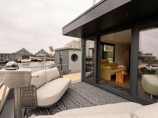 Hausboot Uitwellingerga Außenaufnahme 3