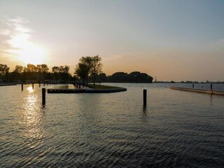Huisboot Uitwellingerga Omgeving 20