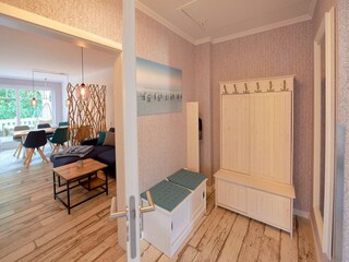 Wohnzimmer und Flur