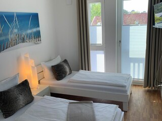 Schlafzimmer 2