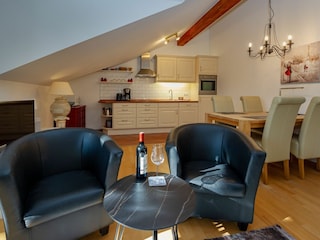 Wohnzimmer und Küche