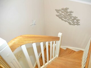 Treppe ins Obergeschoss