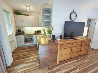 Küche und Wohnzimmer