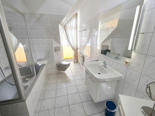 Badezimmer Duschewanne/WC