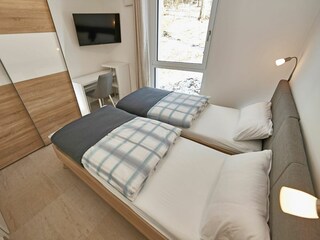 Schlafzimmer 2