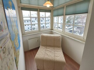 Schlafzimmer mit klappbarem Schlafsessel