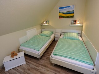 Schlafzimmer 2