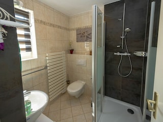 Badezimmer 2