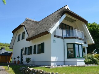 Hausansicht mit Eingang