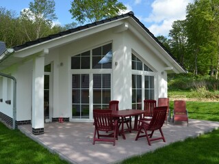 Terrasse mit Bestuhlung