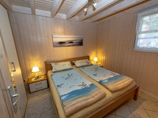 Schlafzimmer 1 im EG