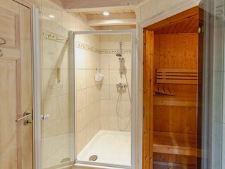 Badezimmer im EG