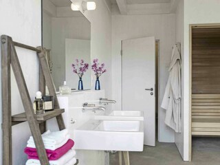 Badezimmer mit Sauna