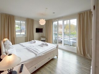 Schlafzimmer 2